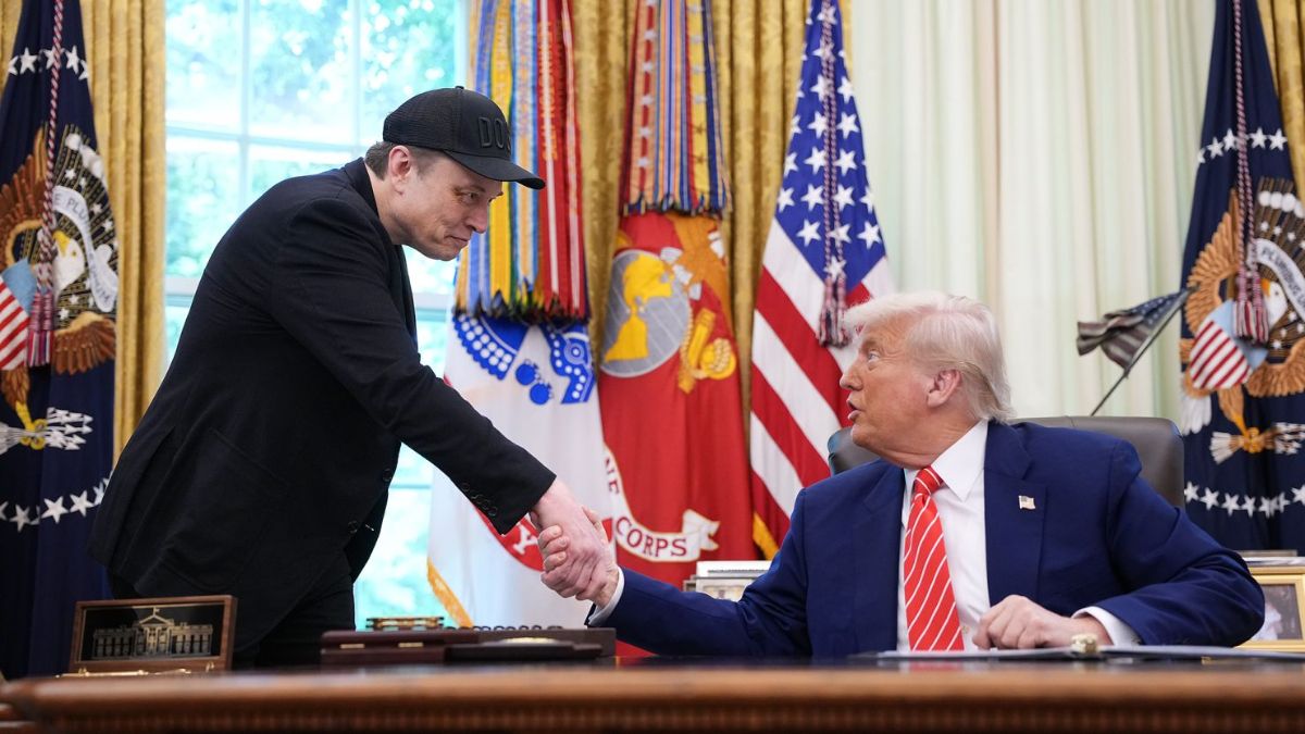 Donald Trump: Elon’un işletmelerinin hiç olmadığı kadar başarılı olmasını istiyorum